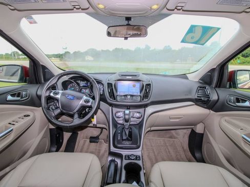 Used 2016 Ford Escape SE w/ SE Leather Comfort Package AWD/4WD image 10