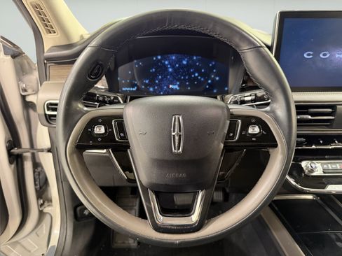 Used 2023 Lincoln Corsair Reserve FWD image 15