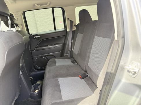 Used 2017 Jeep Patriot Latitude image 8