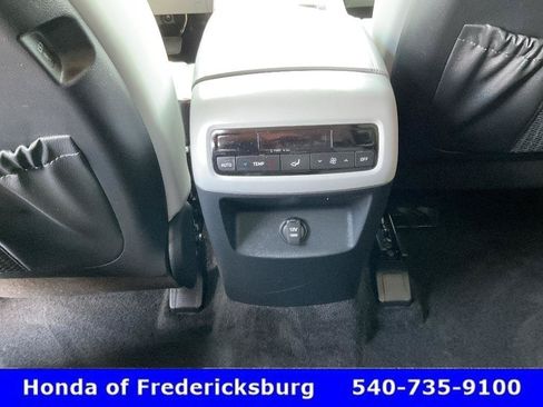 Used 2025 Hyundai Palisade SEL FWD image 45