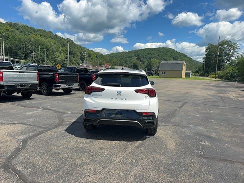 Used 2024 Buick Encore GX Sport Touring w/ Experience Buick Package AWD/4WD image 5