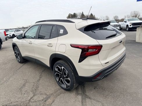 New 2026 Chevrolet Trax RS w/ Driver Confidence Package FWD image 4