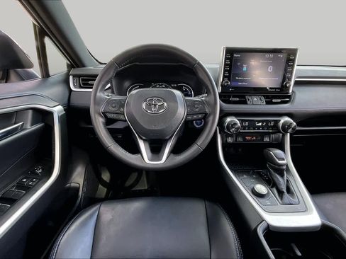Used 2022 Toyota RAV4 XSE AWD/4WD image 6