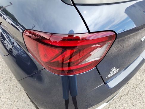 New 2025 Hyundai Venue Limited image 7