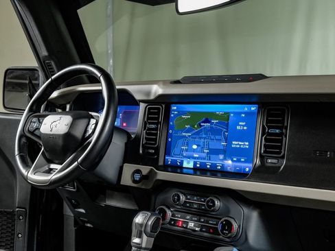 Used 2022 Ford Bronco Wildtrak image 23