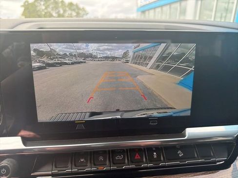 Used 2026 Chevrolet Silverado 1500 LT Trail Boss w/ Protection Package image 18