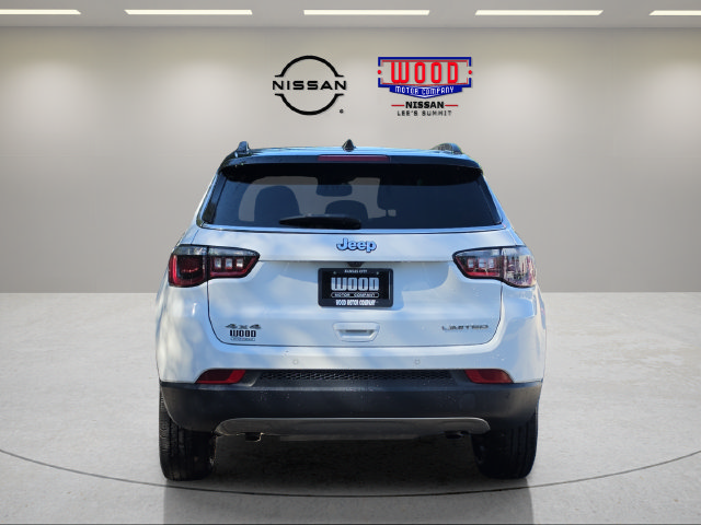 Used 2024 Jeep Compass Limited AWD/4WD image 3
