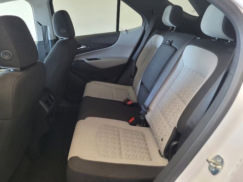 Used 2024 Chevrolet Equinox LT image 18