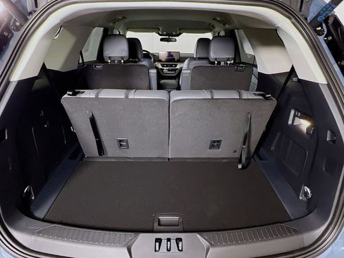 New 2026 Ford Explorer Active w/ Active Comfort Package image 15