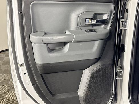 Used 2024 RAM 1500 Classic SLT image 18