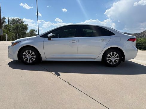 Used 2022 Toyota Corolla LE FWD image 7