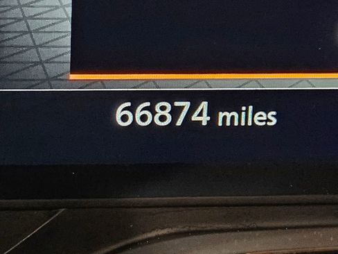 Used 2022 Nissan Pathfinder Platinum w/ Lighting Package (N93) image 30