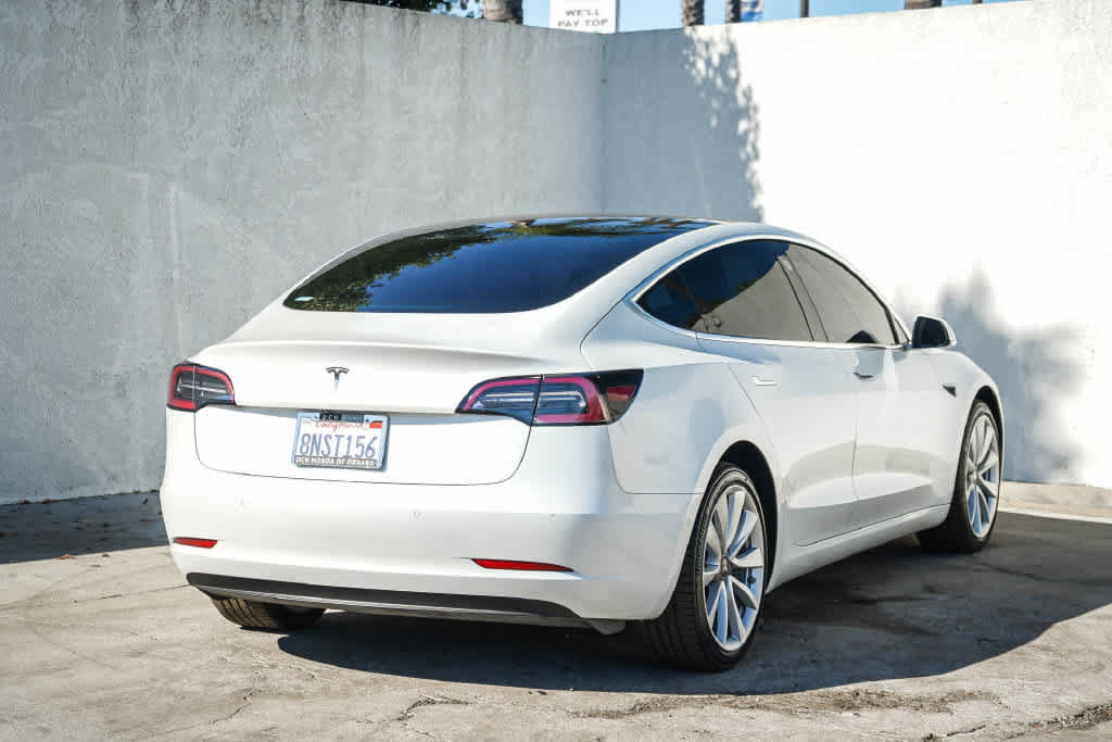 Used 2020 Tesla Model 3 Standard Range Plus RWD image 4