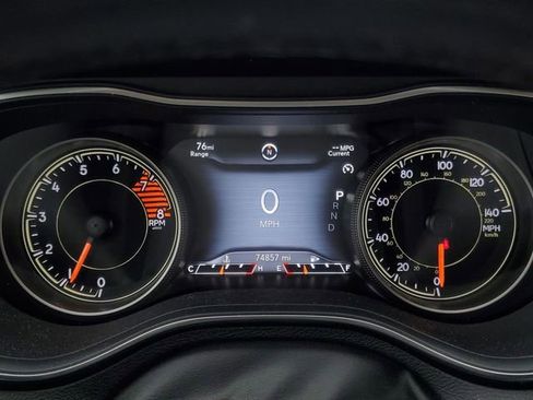 Used 2020 Jeep Cherokee Trailhawk w/ Cold Weather Group image 17