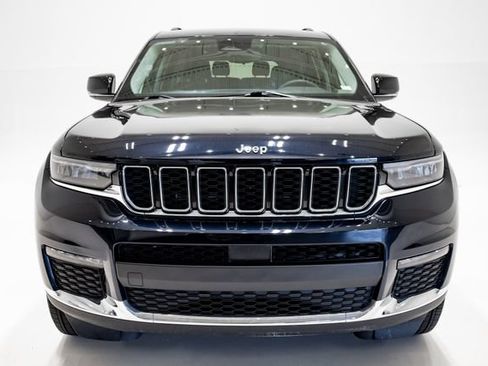 Used 2023 Jeep Grand Cherokee L Limited AWD/4WD image 4