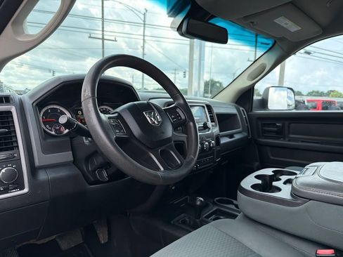 Used 2018 RAM 2500 Tradesman w/ Chrome Appearance Group AWD/4WD image 28
