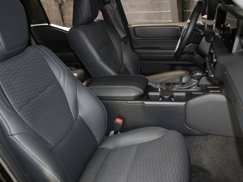 Used 2025 Toyota Land Cruiser image 41