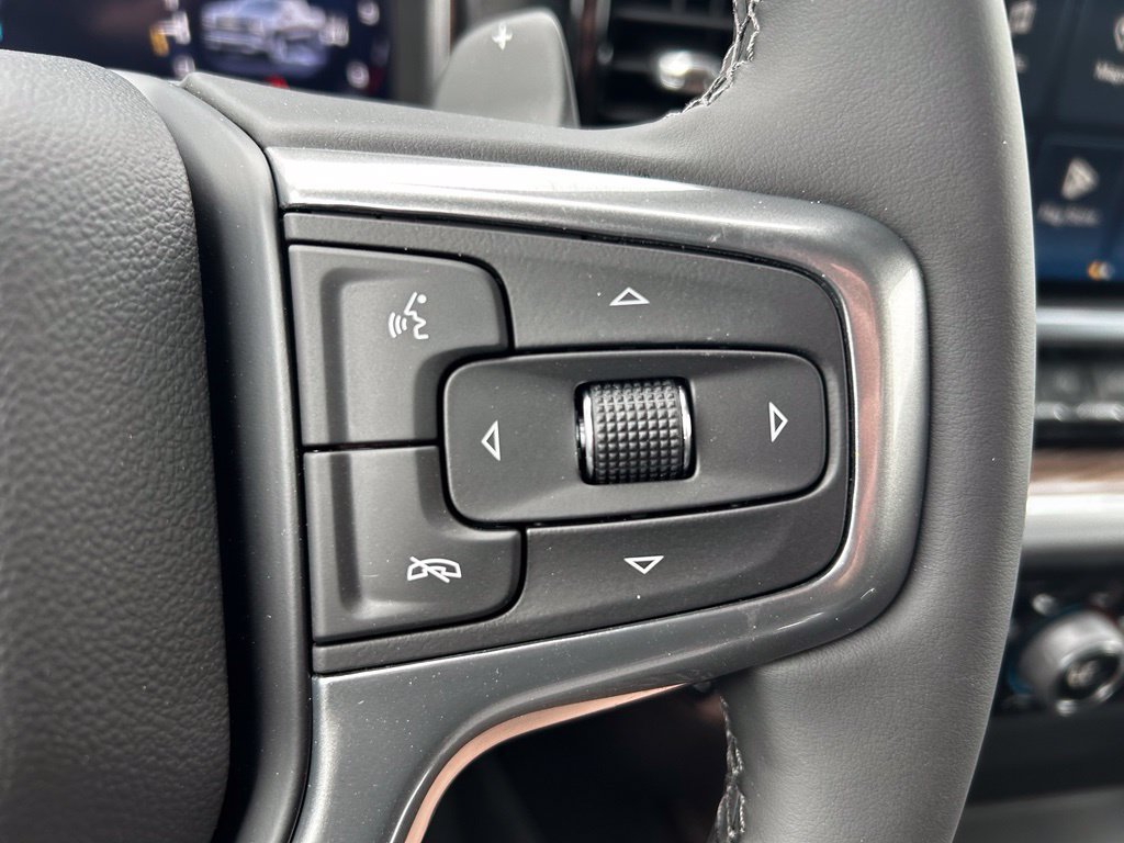 New 2026 Chevrolet Silverado 1500 RST w/ Dark Appearance Package AWD/4WD image 11