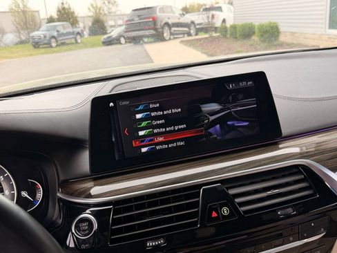 Used 2018 BMW 540i image 42