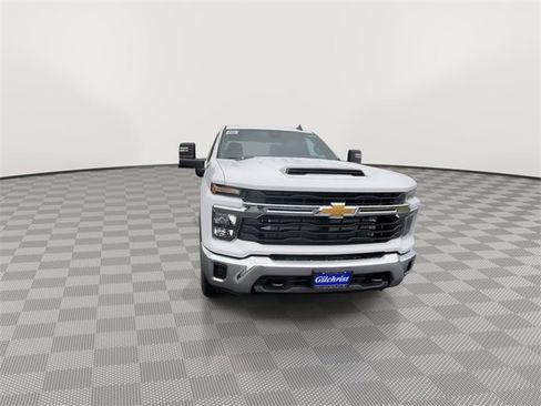 New 2026 Chevrolet Silverado 2500 LT image 3