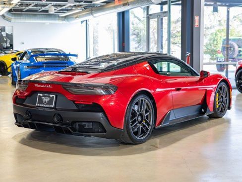 Used 2023 Maserati MC20 Coupe image 23