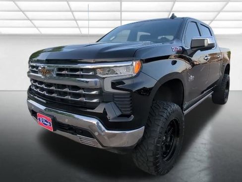 Used 2023 Chevrolet Silverado 1500 LTZ w/ Technology Package image 28