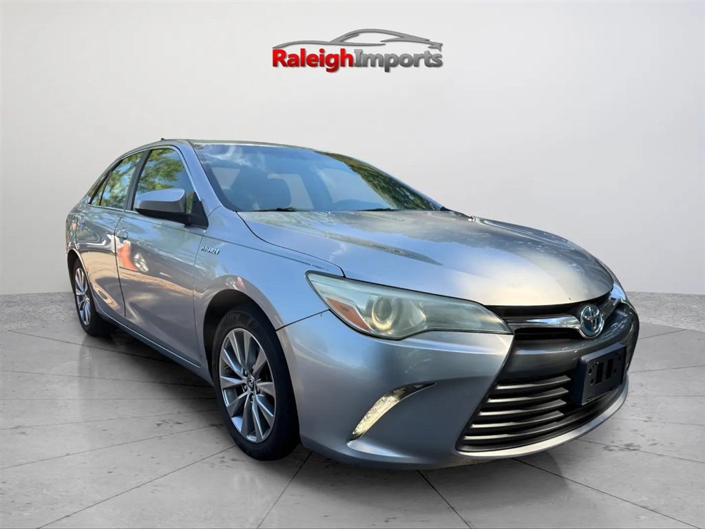 Used 2015 Toyota Camry XLE w/ Moonroof Package FWD image 7