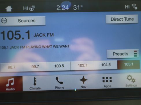 Used 2017 Ford Explorer Platinum image 20