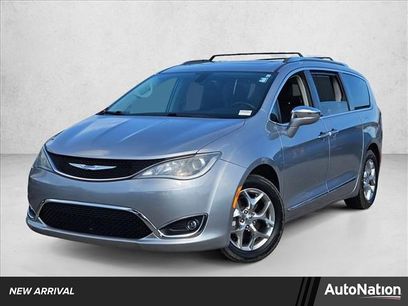 Used 2018 Chrysler Pacifica Limited