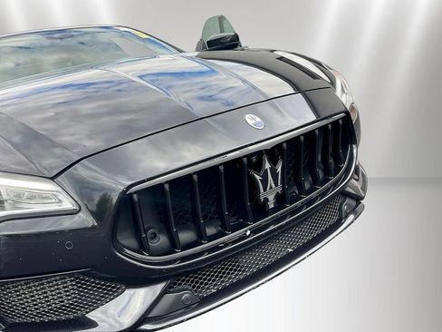 Used 2022 Maserati Quattroporte Modena RWD image 33