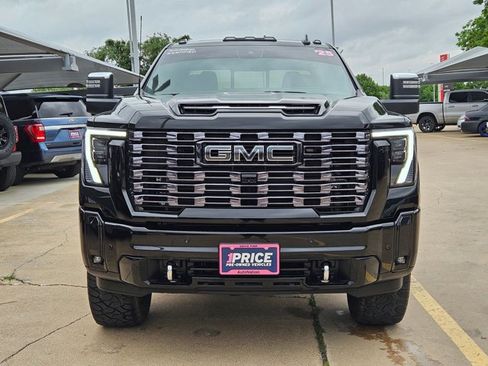 Used 2025 GMC Sierra 2500 Denali Ultimate image 2