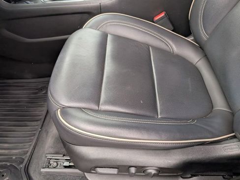 Certified 2023 Chevrolet Traverse Premier w/ Redline Edition image 23