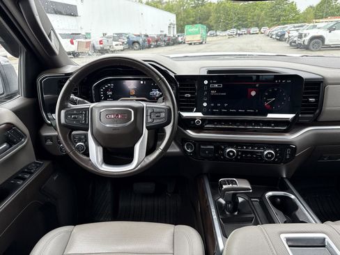 Used 2022 GMC Sierra 1500 SLT w/ SLT Premium Plus Package image 15