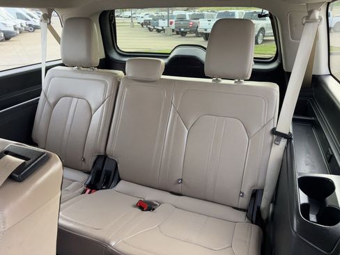 Used 2024 Ford Expedition Max Limited image 30