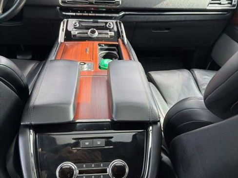 Used 2020 Lincoln Navigator L Reserve w/ Luxury Package image 26