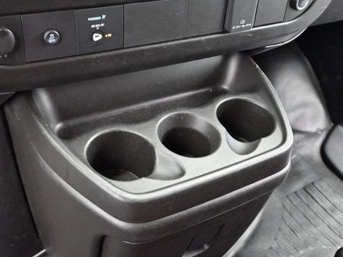 Used 2024 GMC Savana 2500 w/ Driver Convenience Package image 17