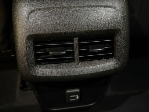 Used 2022 Chevrolet Equinox LT AWD/4WD image 26
