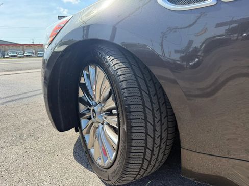 Used 2015 Kia K900 Luxury w/ VIP Package (Discontinued) RWD image 18