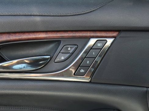 Used 2019 Cadillac CTS Luxury image 33