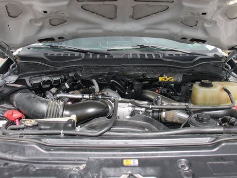 Used 2019 Ford F450 XLT image 10