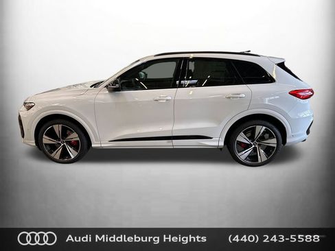 New 2025 Audi SQ5 Premium Plus image 3