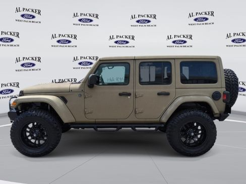 Used 2018 Jeep Wrangler Unlimited Sport S AWD/4WD image 2