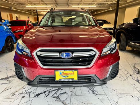 Used 2019 Subaru Outback 2.5i AWD/4WD image 2
