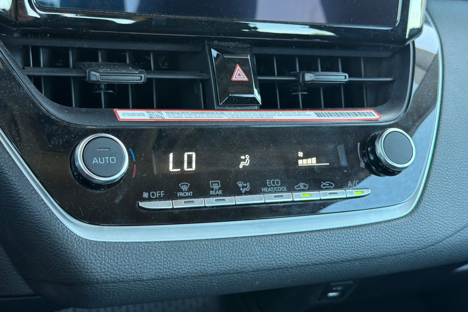 Used 2025 Toyota Corolla LE FWD image 24