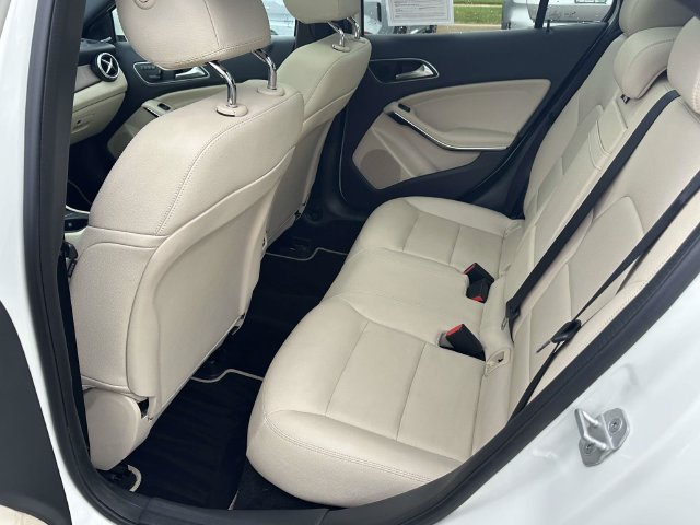 Used 2017 Mercedes-Benz GLA 250 4MATIC image 17