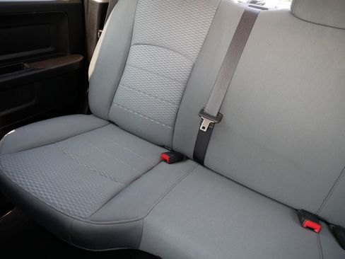 Used 2019 RAM 1500 Express w/ Express Value Package AWD/4WD image 12