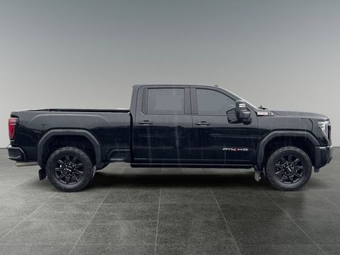 Used 2024 GMC Sierra 2500 AT4 w/ AT4 Premium Plus Package image 9