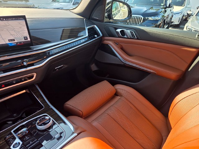 Certified 2024 BMW X5 xDrive50e w/ Executive Package AWD/4WD image 16