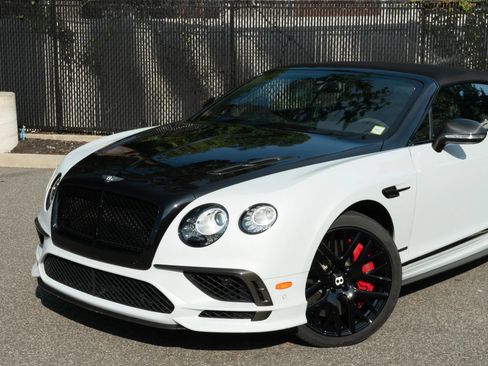 Used 2018 Bentley Continental GT Supersports AWD/4WD image 36