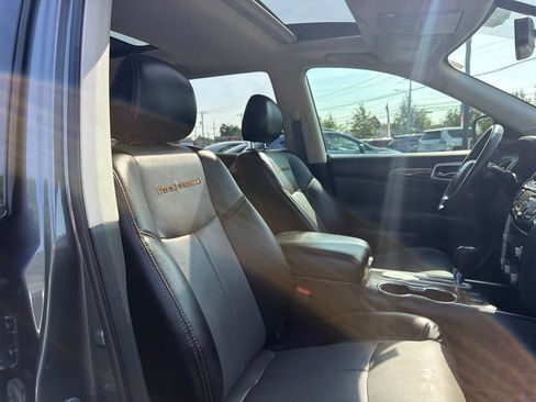 Used 2019 Nissan Pathfinder SL FWD image 35